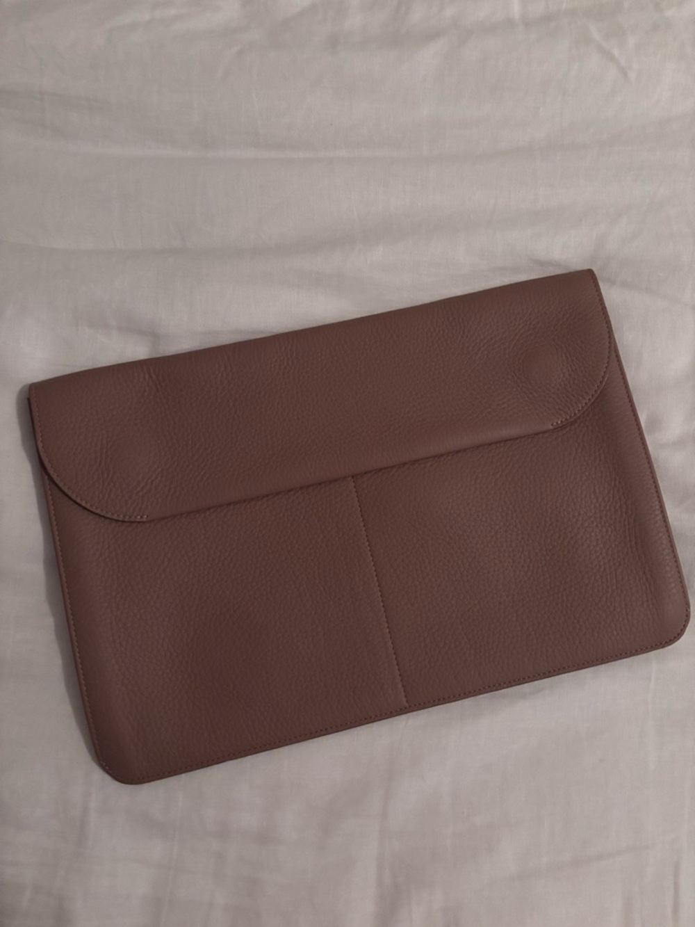 Cuyana Tech Carryall 16-inch Laptop Sleeve - Cappuccino - Picture 3 of 4